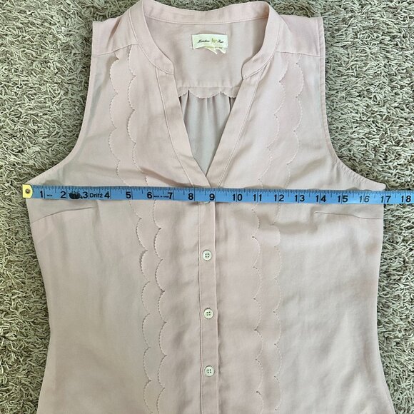 Anthropologie Meadow Rue Scalloped Shell Sleeveless Blouse - Picture 3 of 4